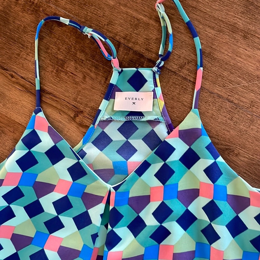 Colorful boutique top - Picture 2 of 3